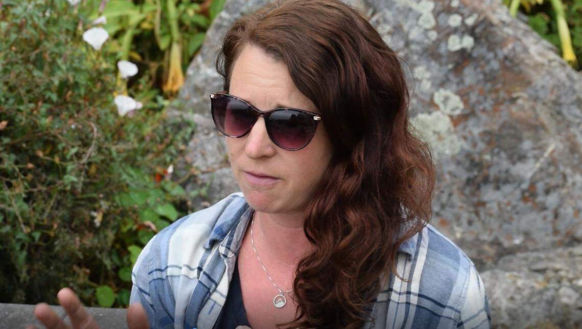 Rhea Withrow recounts how firefighters protected her Highway 1 home from the Dolan Fire.