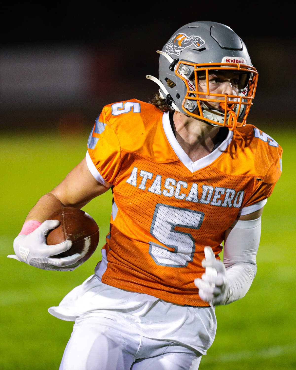 Dallas Parish carries the ball. San Luis Obispo won over Atascadero 31-13.