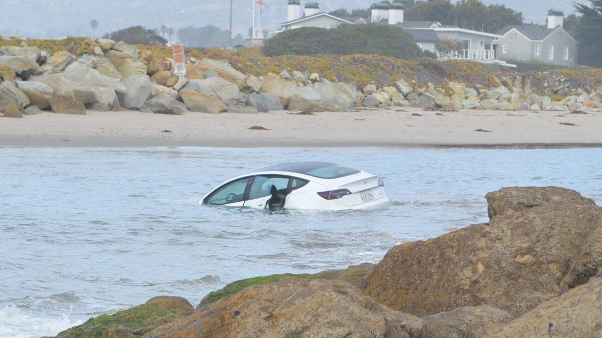 Things turned out badly for a Tesla owner who decided to drive onto the shoreline in Carpinteria. The electric vehicle became swamped by the rising tide.