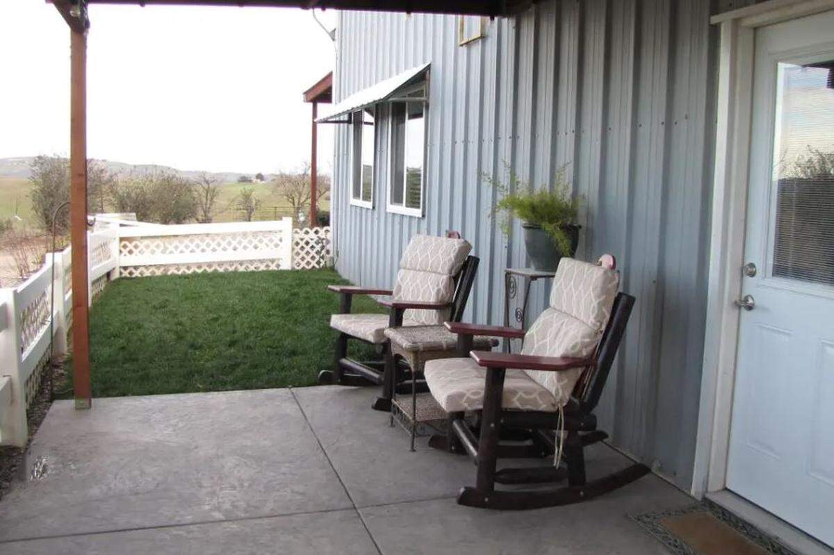 Capaldi Ranch in Paso Robles offers two Airbnb rentals.