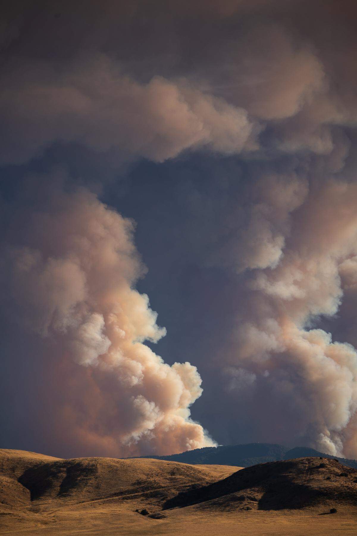 The Gifford Fire sends up a column of smoke as seen from California Valley in San Luis Obispo County on Aug. 3, 2025.