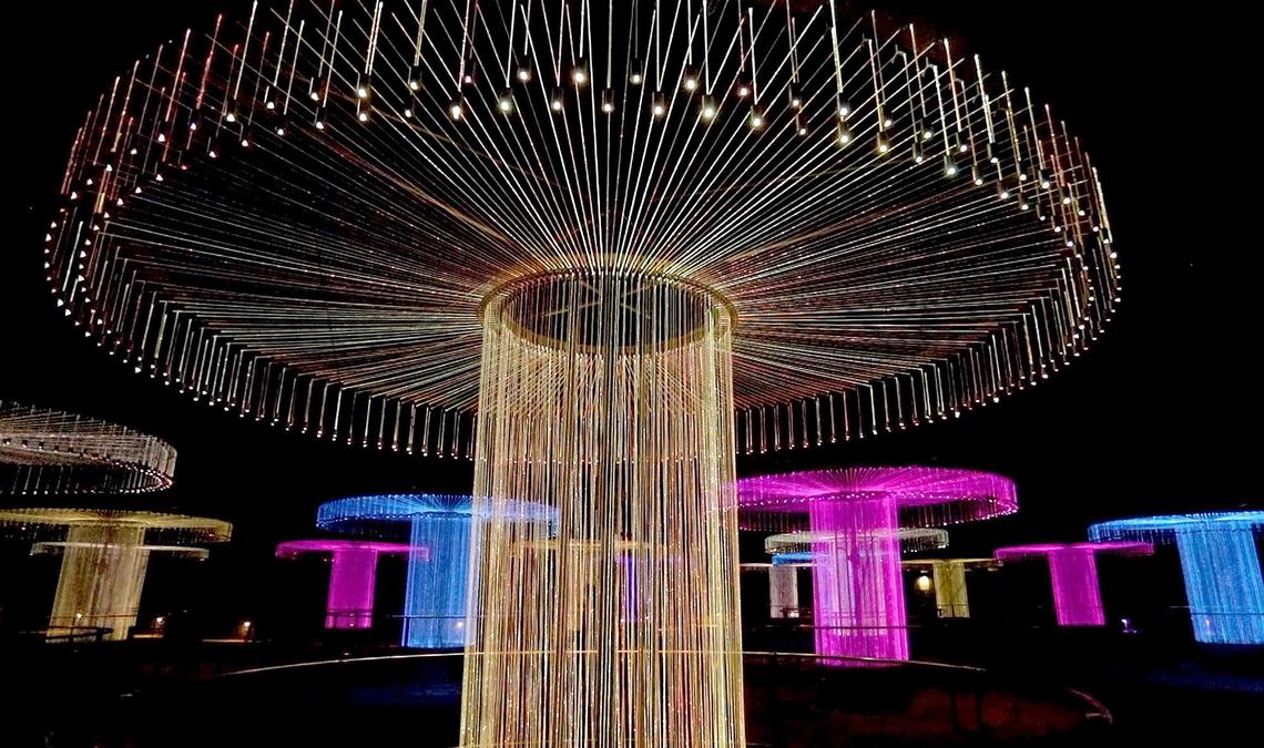 Sensorio’s new FOSO exhibit, designed by artist Bruce Munro, combines light, music and nature to create an immersive, orchestral experience in Paso Robles.