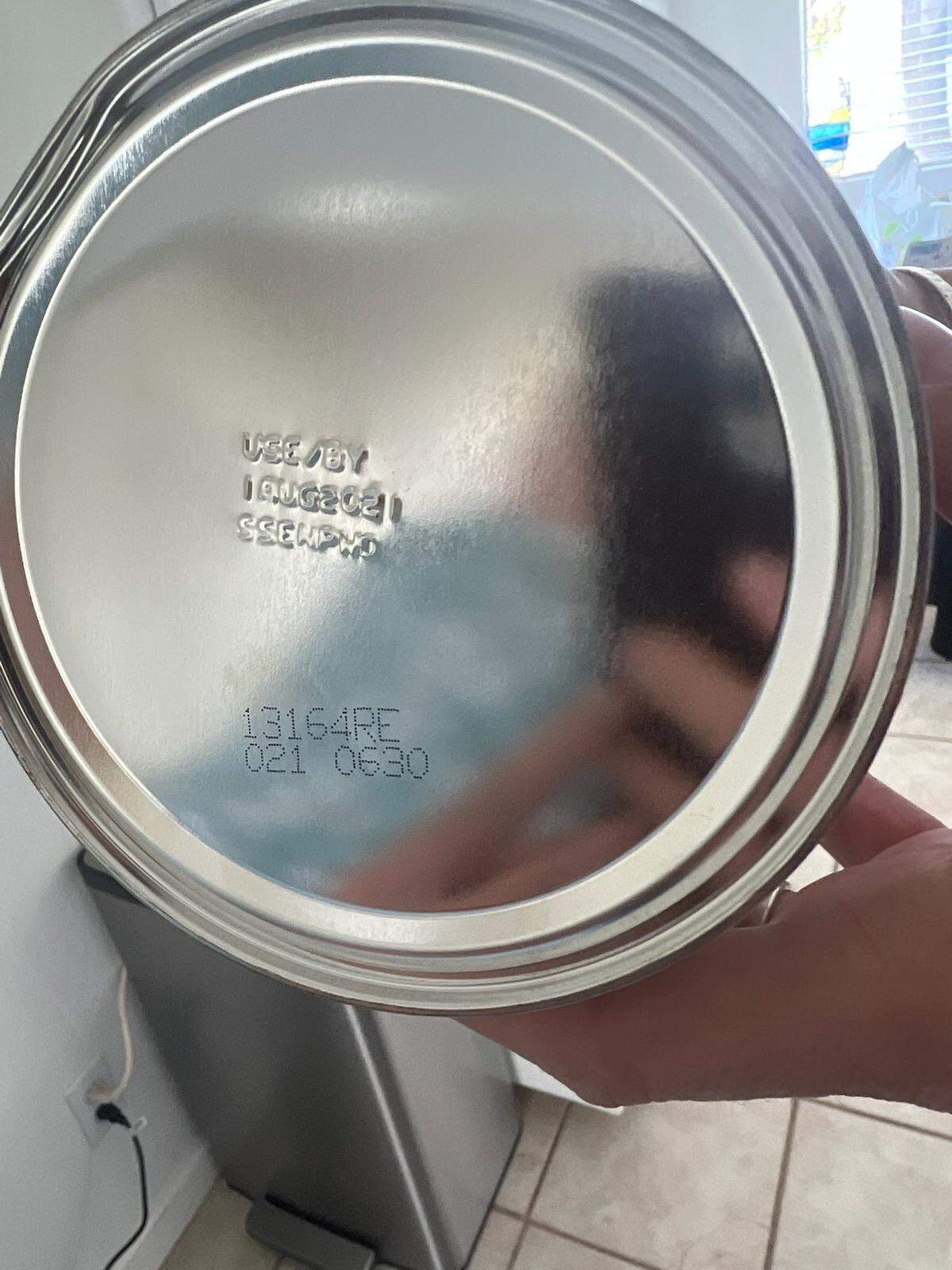Shell Beach mom Amanda Pyle Citrin purchased two canisters of Similac Pro Sensitive formula at Ralphs in San Luis Obispo this past April, only to discover they expired in August 2021.