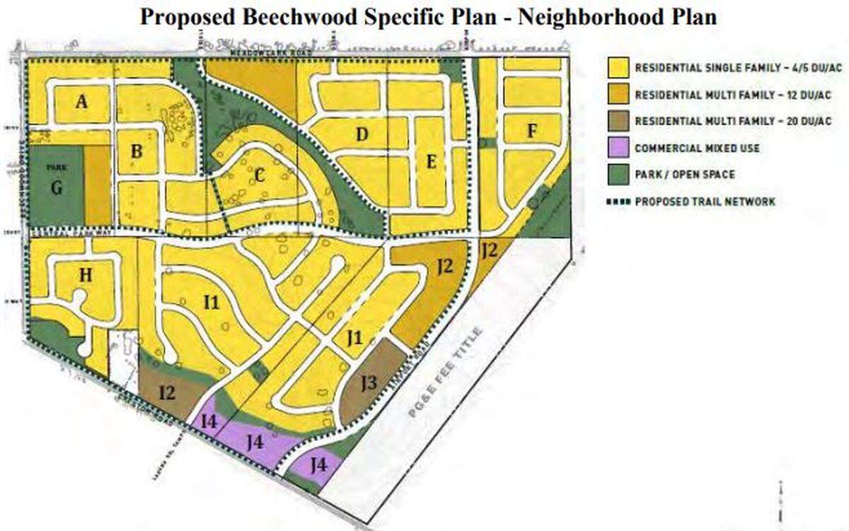 A diagram shows the layout of the proposed Beechwood development, which would include 915 units of housing on 211 acres of land in the southeast corner of Paso Robles.