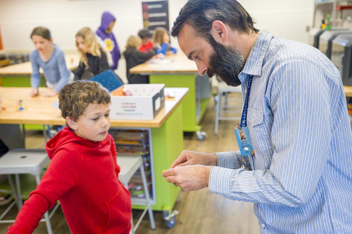 A teacher and student work in the innovation lab at Del Mar Elementary School. The iINNOVATE program is run by the San Luis Coastal Education Foundation.