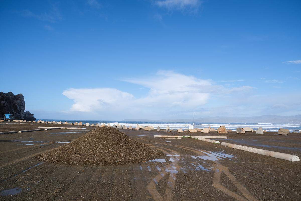 The main parking lot at Morro Rock in Morro Bay will be closed Jan. 1-Jan. 5, 2024, after high surf flooded the lot at the end of December.