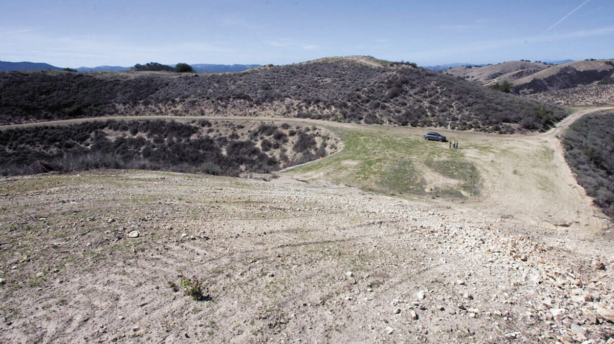 A Bakersfield-based company has applied to an drill exploratory gas and oil well on Porter Ranch near Alamo Road north of Highway 166 in Huasna Valley.
