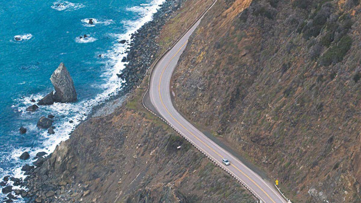 Highway 1 winds along the coast south of Gorda.