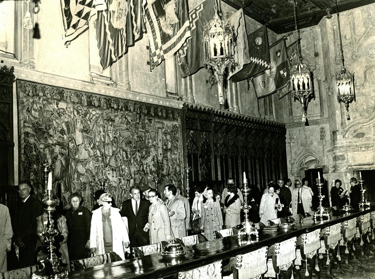 An undated Hearst Castle tour group in the Refectory, named for the resemblance to a monastic dining hall, in the main house and was the only dining room on the hill. This undated photo appears to be from the 1970s.