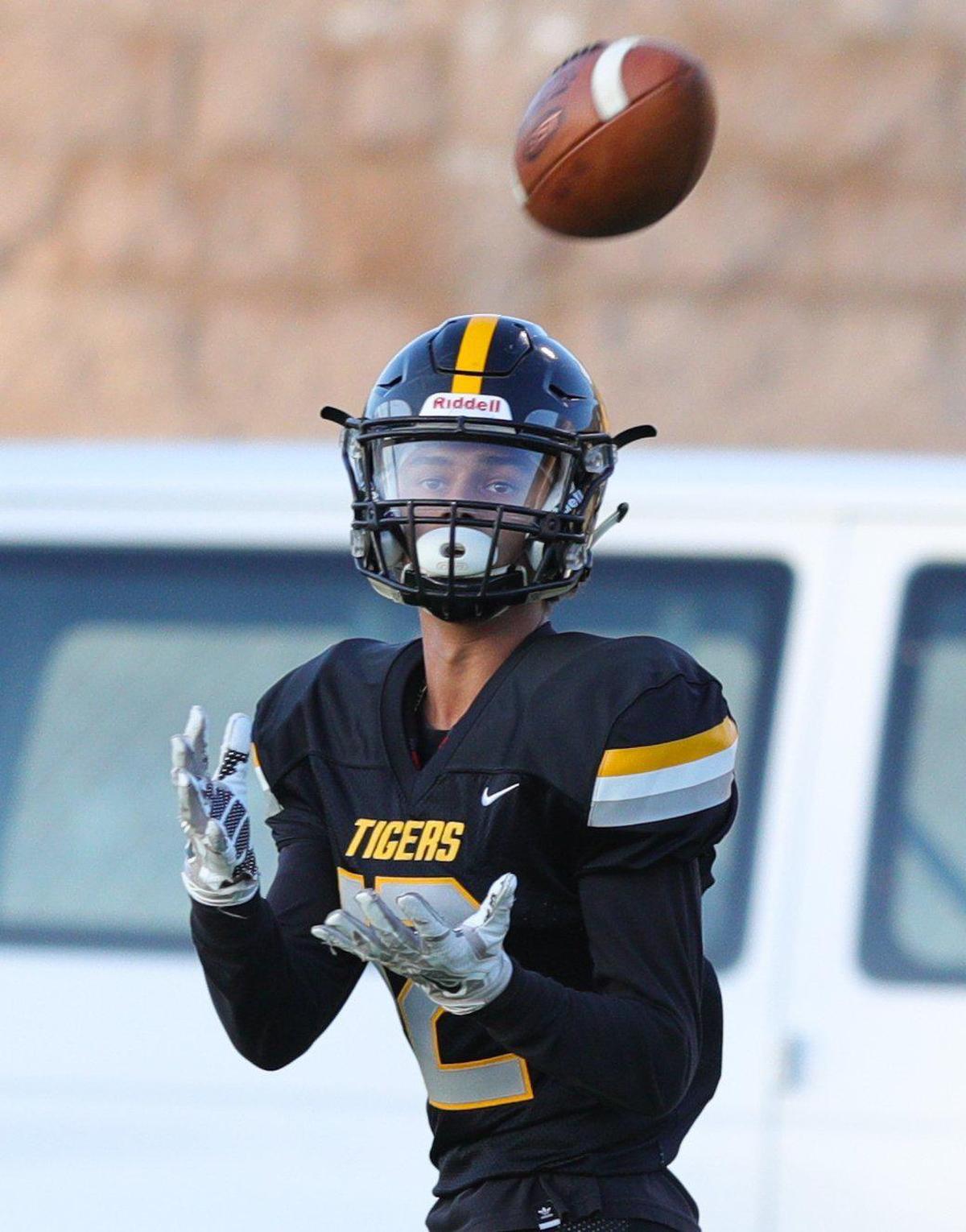 Max Soltero catches a touchdown pass. San Luis Obispo defeated Arroyo Grande 28-21 in their football season home opener. 8-23-2019 David Middlecamp