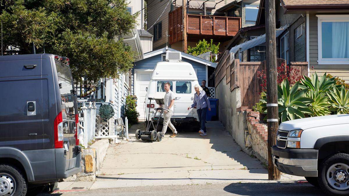 Kristin Smart: Sheriff searches home of Paul Flores’ mother