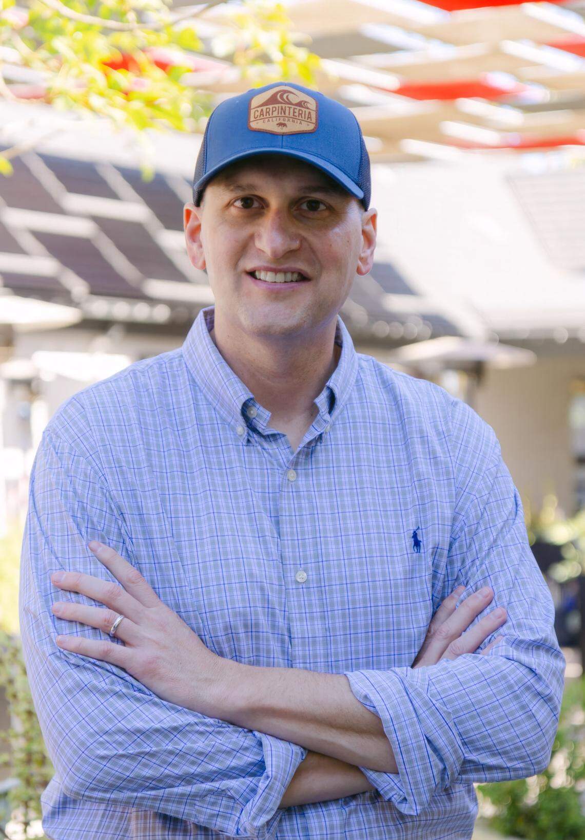 Bob Smith, a retired Navy commander, launched his campaign for California’s 24th congressional seat, challenging incumbent Salud Carbajal in the 2026 mid-term elections.