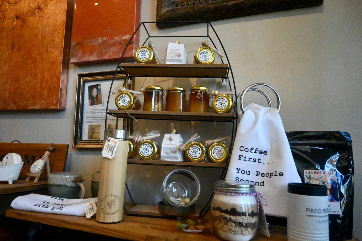 The Paso Craft Collective offers a selection of handmade honey, bath and body goods as well as mugs, paintings and fine jewelry.