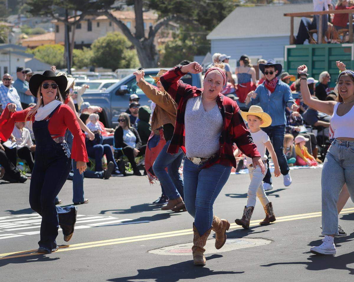 Nana’s Bunch particpates in the the Fourth of July parade in Cayucos on Monday, July, 5, 2022.