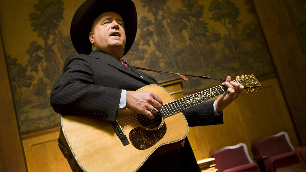 Michael Cummins, who defended Rhonda Wisto in the Dystiny Myers murder case, will be performing at the Clark Center in Arroyo Grande on March 22, 2014.