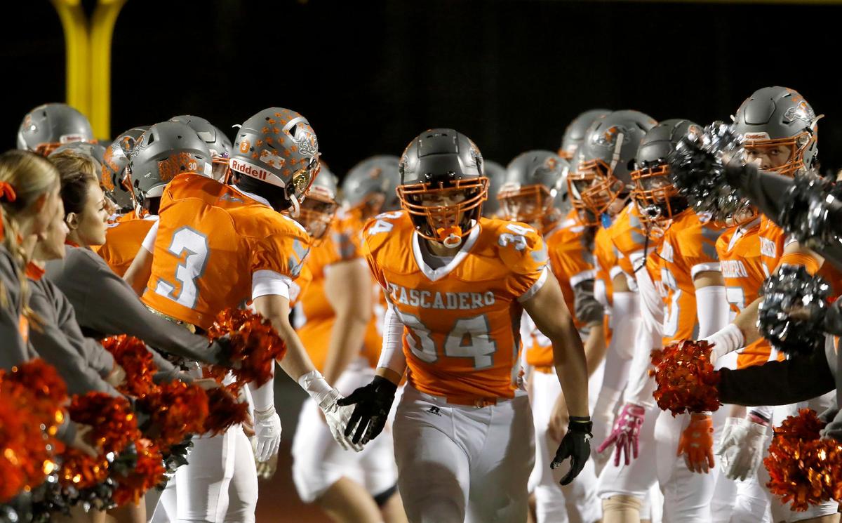 Greyhound TB Trey Cooks (34). Atascadero High School Greyhounds beat Dos Palos Broncos 35-0 in the prep football semi-finals, Friday, Nov. 18, 2022.