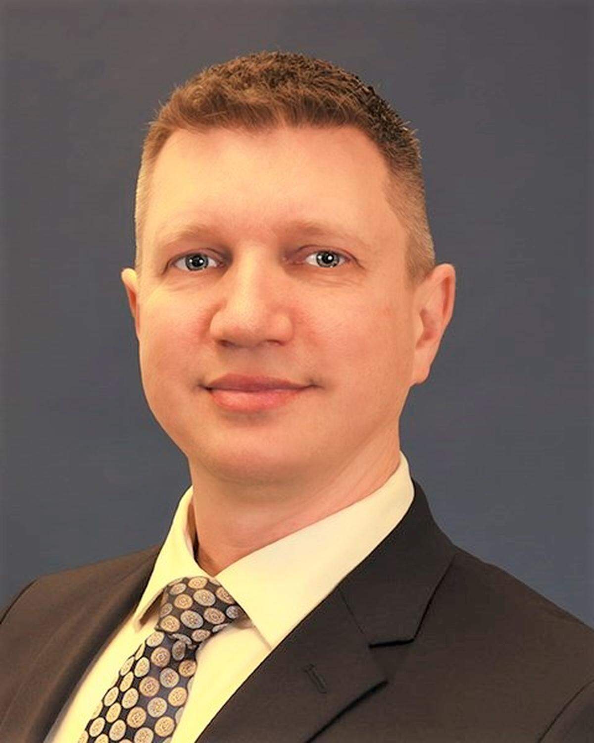 San Luis Obispo County supervisors will consider approving a contract to hire Daniel “Colt” Esenwein as the new director of Public Works.