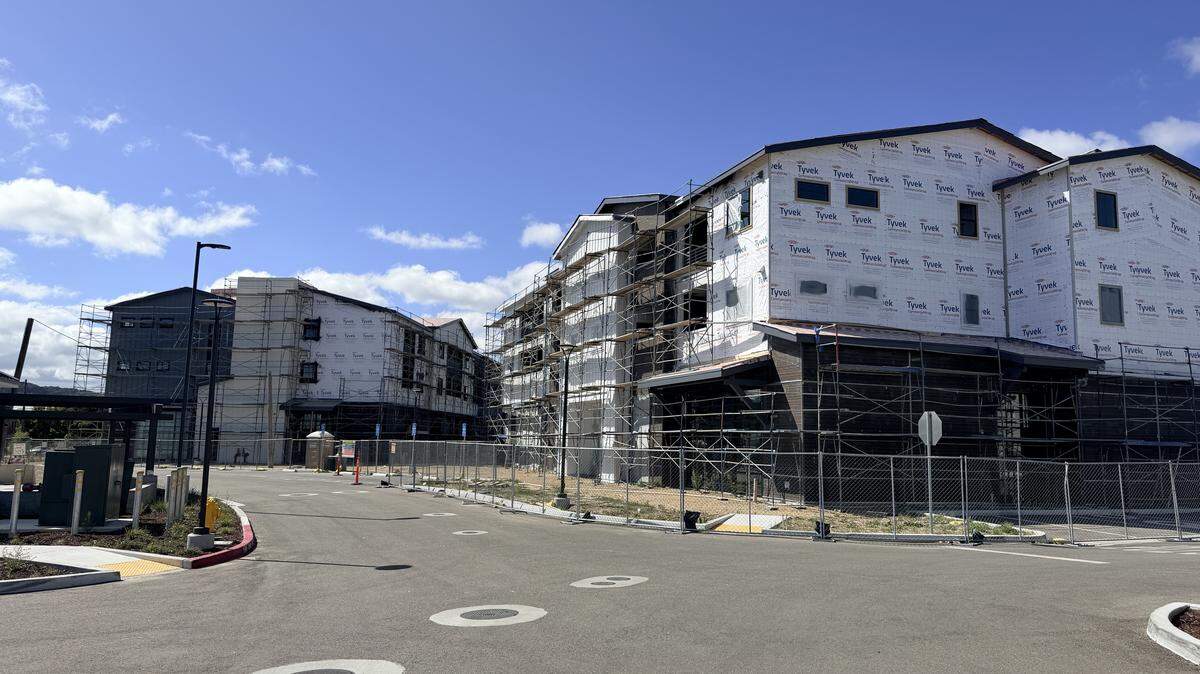 Atascadero’s Del Rio Marketplace makes headway constructing commercial space and residential units.
