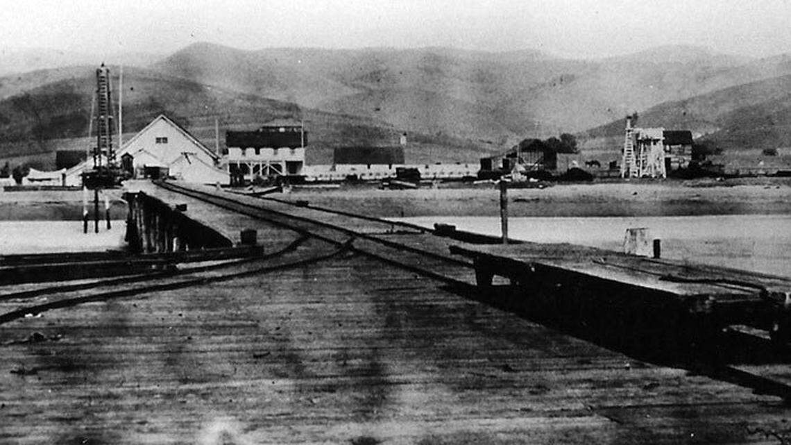 A view of the Cayucos Pier circa 1878
