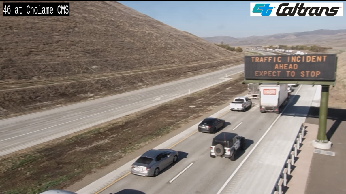 Traffic backs up on Highway 46 near the Cholame “Y” interchange, after traffic was stopped to make room for a semi-truck to be towed off the shoulder.