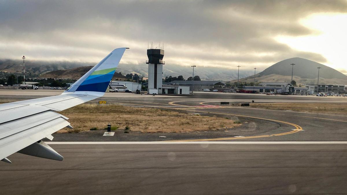 An Alaska Airlines, Embraer 175 takes off from San Luis Obispo County Regional Airport on the way to Seattle the morning of July 16, 2024.