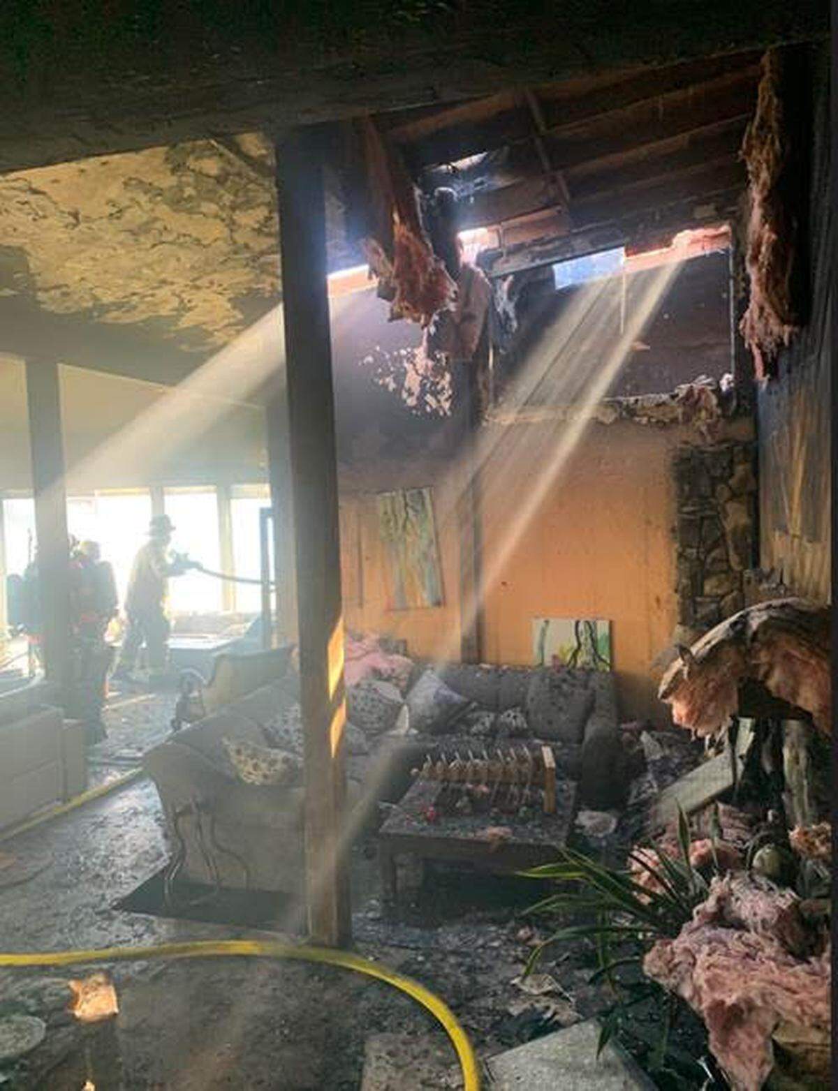 Atascadero Fire and Emergency Services responded to a residential fire Friday morning, extinguishing the flames before the home was fully engulfed and preventing other buildings from being impacted.
