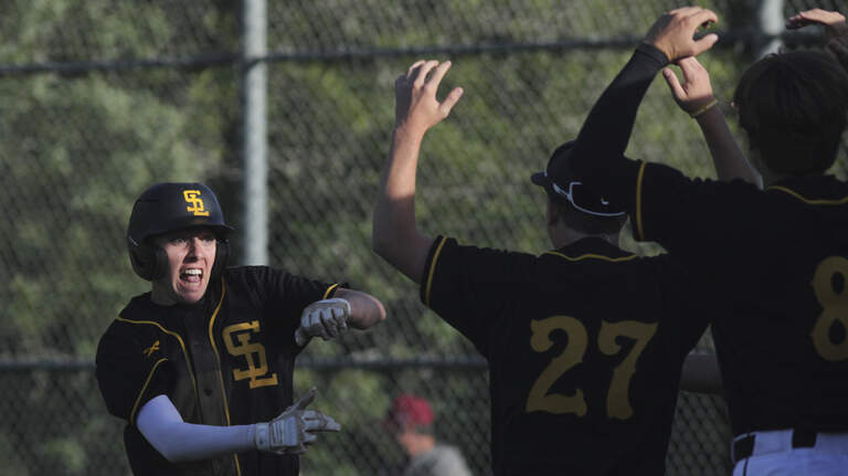 San Luis Obispo beats Paso Robles 5-4. See the photos