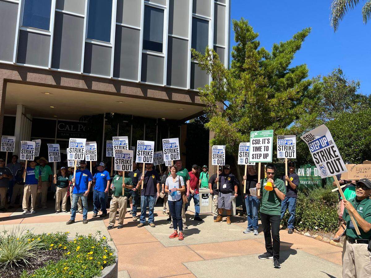Maintenance workers from Teamsters Local 2010 stage a picket outside of the Cal Poly Administration Building on Sept. 14, 2022. They have voted to go on strike on Nov. 14 after failing to reach an agreement with the CSU.