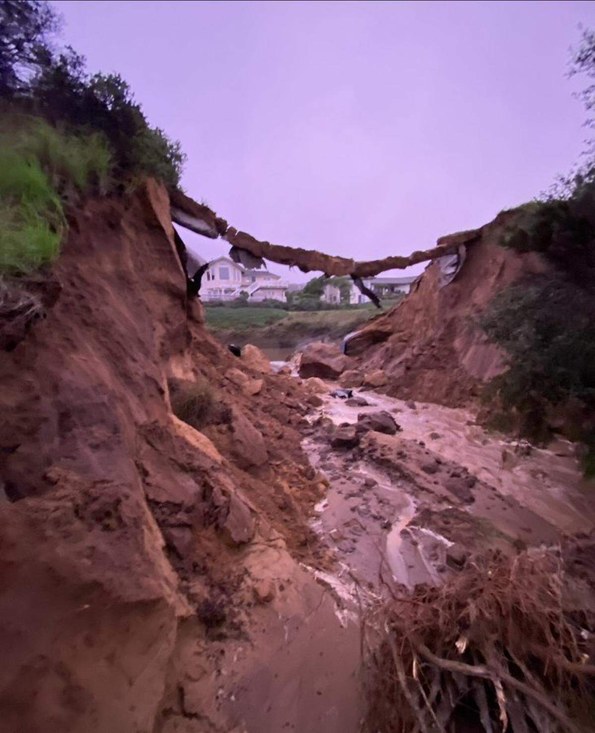 Floodwater damaged around 20 homes in the vicinity of Vista and Montana Roads, SLO County said on Twitter.