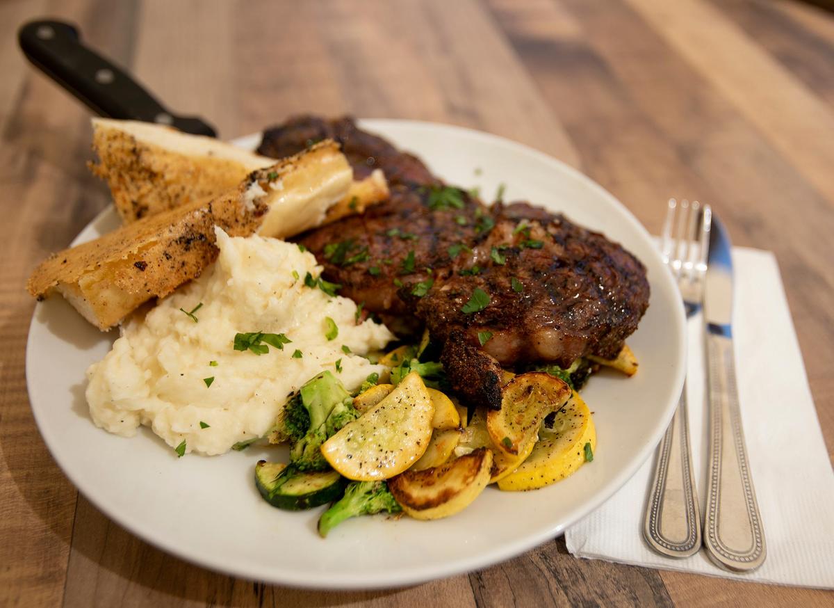 Blast & Brew’s ribeye steak is served with vegetables, mashed potatoes and garlic bread. The new location in Atascadero opened on April 5, 2024.