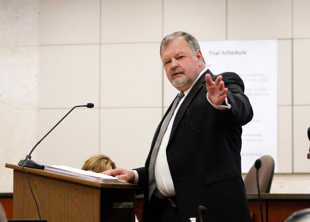 Harold Mesick, Ruben Flores’ defense attorney gestures toward his client as he conducts his closing arguments on Oct. 5, 2022.
