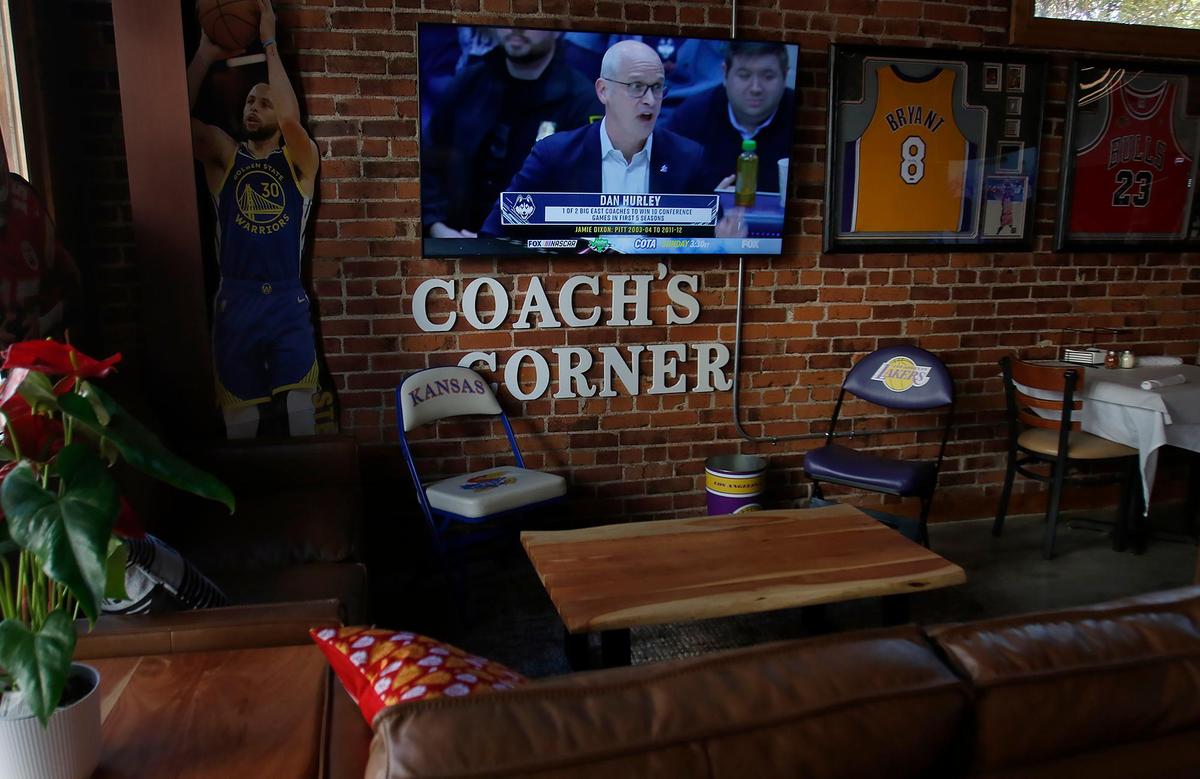 Bob Cantu, the owner of Marv’s Pizza and Sports Bar in Paso Robles, has opened a second restaurant in San Luis Obispo, Bob Cantu’s Pizza and Sports Bar. The Coach’s Corner can be reserved in advance for a private space to watch a specific game.