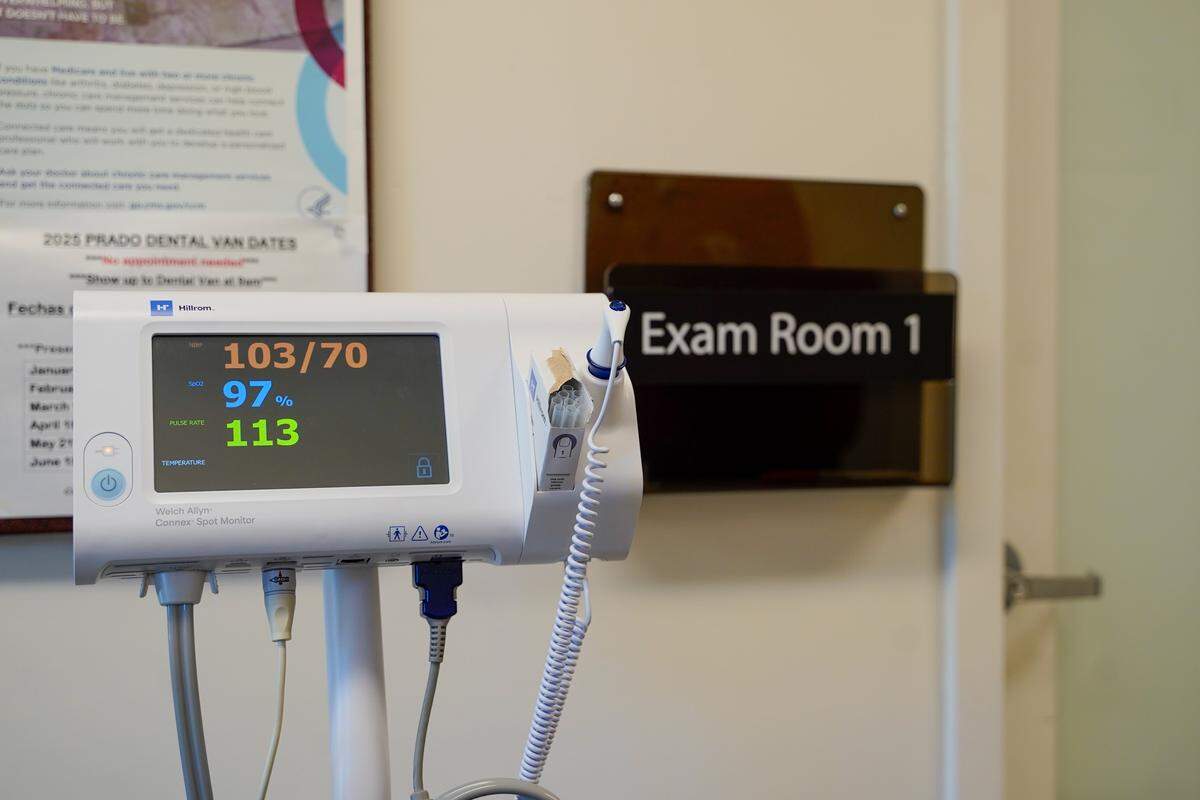 An exam room at Community Health Centers' 40 Prado Homeless Services Center sits empty, ready to receive clients, on Thursday, Aug. 7, 2025. CHC provides urgent and primary care to homeless clients of 40 Prado Homeless Services Center.