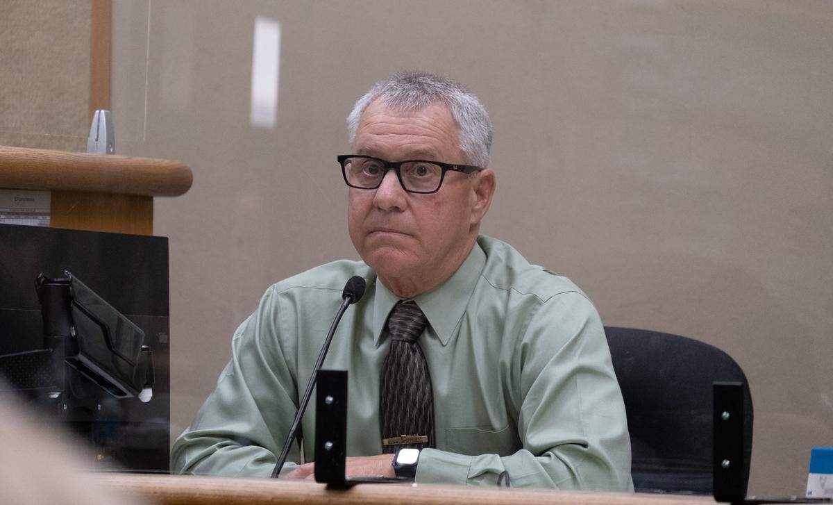 Former San Luis Obispo County Sheriff’s Office coroner’s investigator Brian Harris testifies during the murder trial against Stephen Deflaun in San Luis Obispo Superior Court on April 10, 2023.