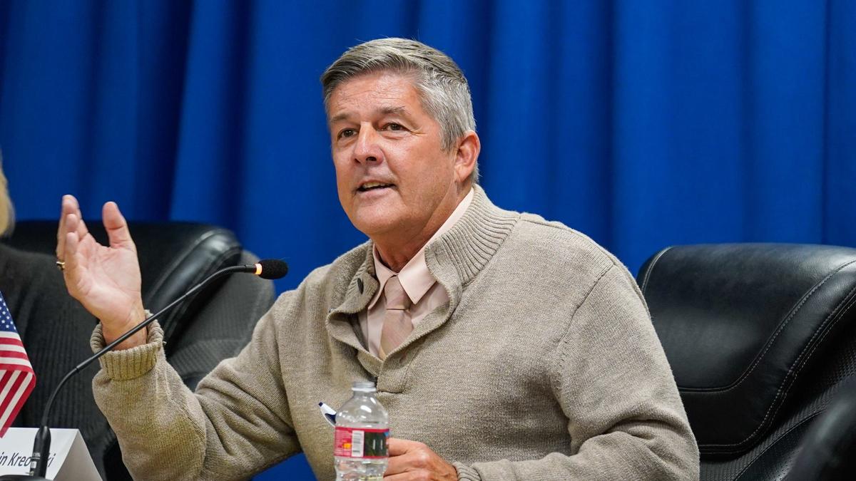 Retired federal agent Kevin Kreowski participates in a League of Women Voters candidate forum Thursday, Oct. 10, 2024. Kreowski is running for mayor of Pismo Beach
