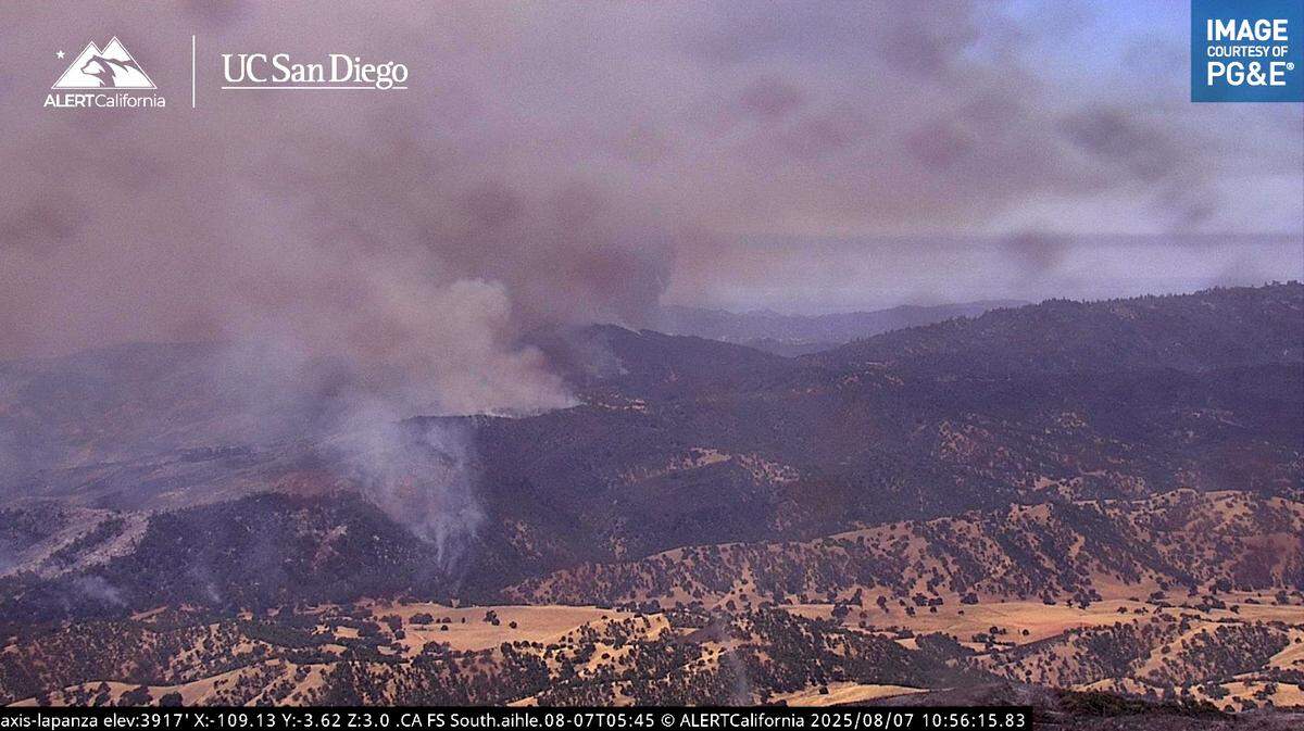 The Gifford Fire burns in the hills east of Arroyo Grande on Thursday, Aug. 7, 2025.