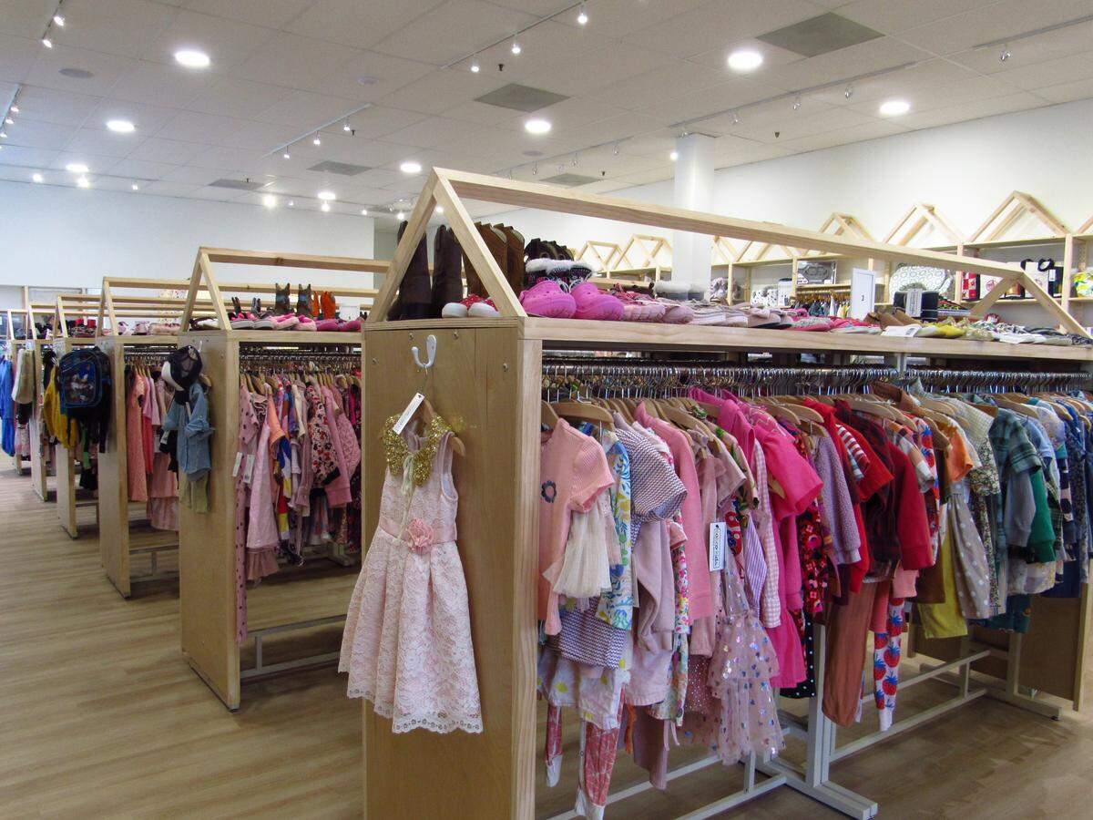 Calico Kids had its grand opening on Oct. 4, 2025, selling secondhand kids clothing, gear and accessories.