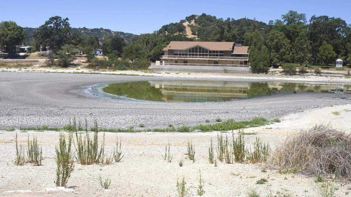 A brief history of Atascadero Lake