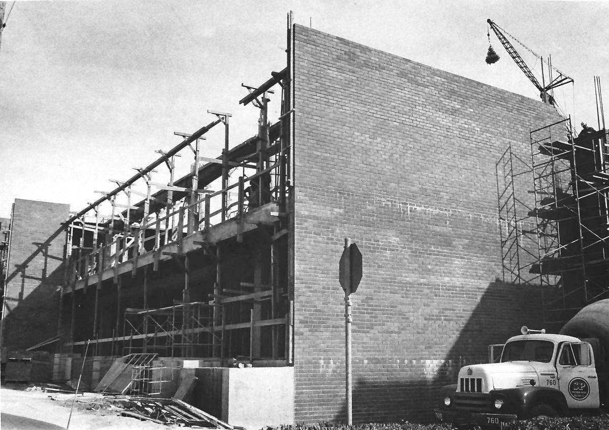 Construction progresses on San Luis Obispo County’s Courthouse Annex in December 1963. The $1 million mid-century modern building on Palm Street was designed by John Badgley and opened in July 1964.