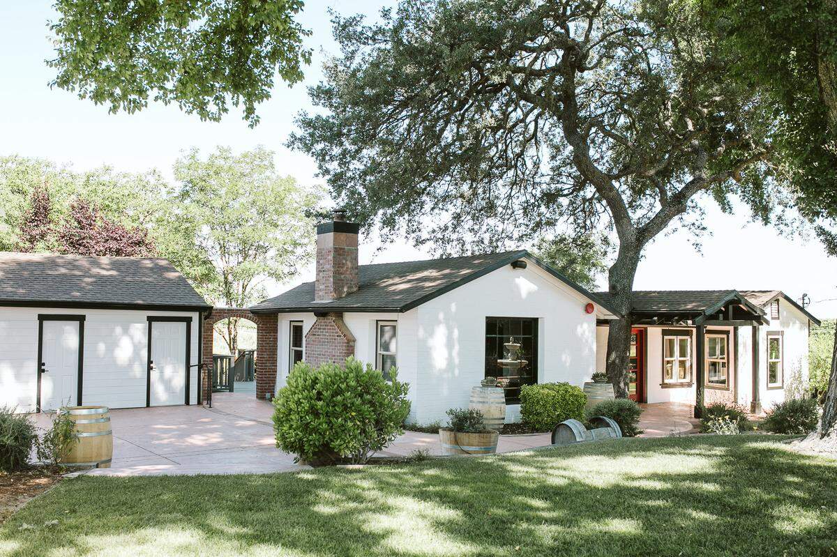 Fableist Wine Co. is now open for tasting at a 1920s farmhouse.