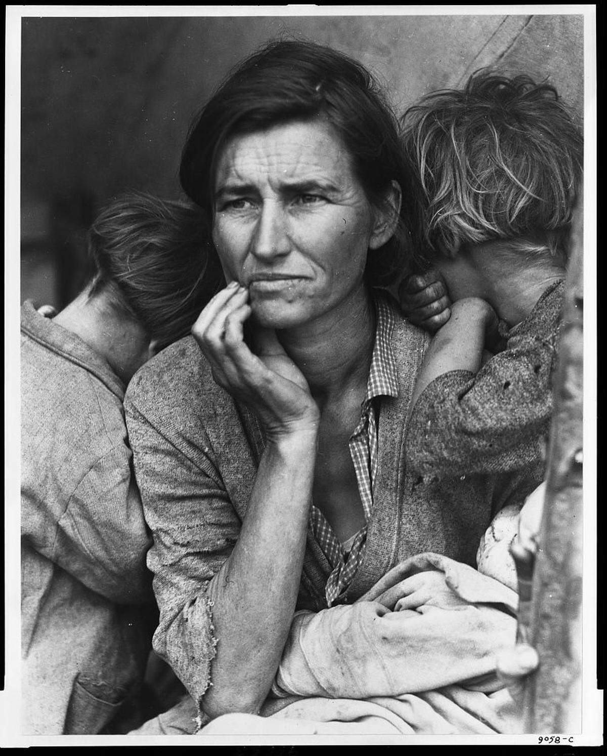 Florence Leona Thompson with her children Norma, Katherine and Ruby in a pea pickers camp on the Nipomo Mesa in 1936. Dorothea Lange’s ”Migrant Mother” was an iconic photo of the Great Depression capturing perseverance in the face of hard times.