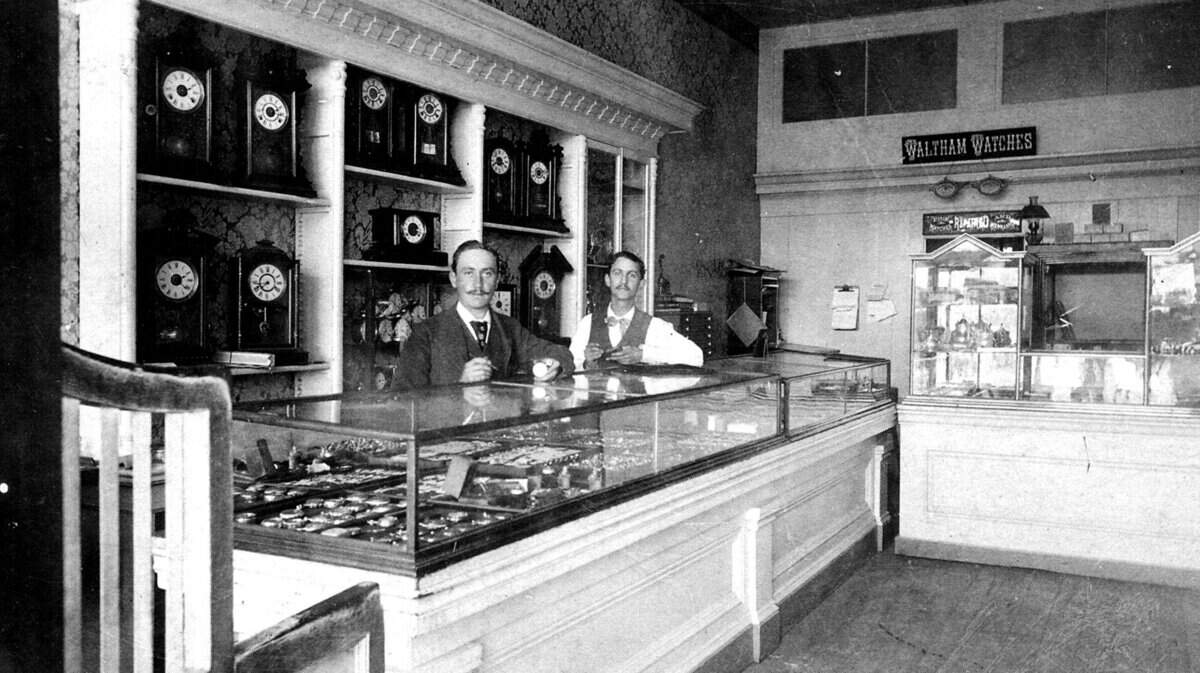 Marshall’s Jewelers in San Luis Obispo appears in this photo from the late 19th century. Manuel Marshall can be seen on the left, and Mr. Oppliger on the right.
