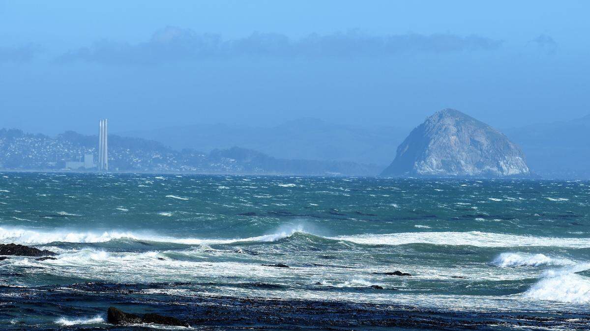 Gale-force winds and seas build over Estero Bay.