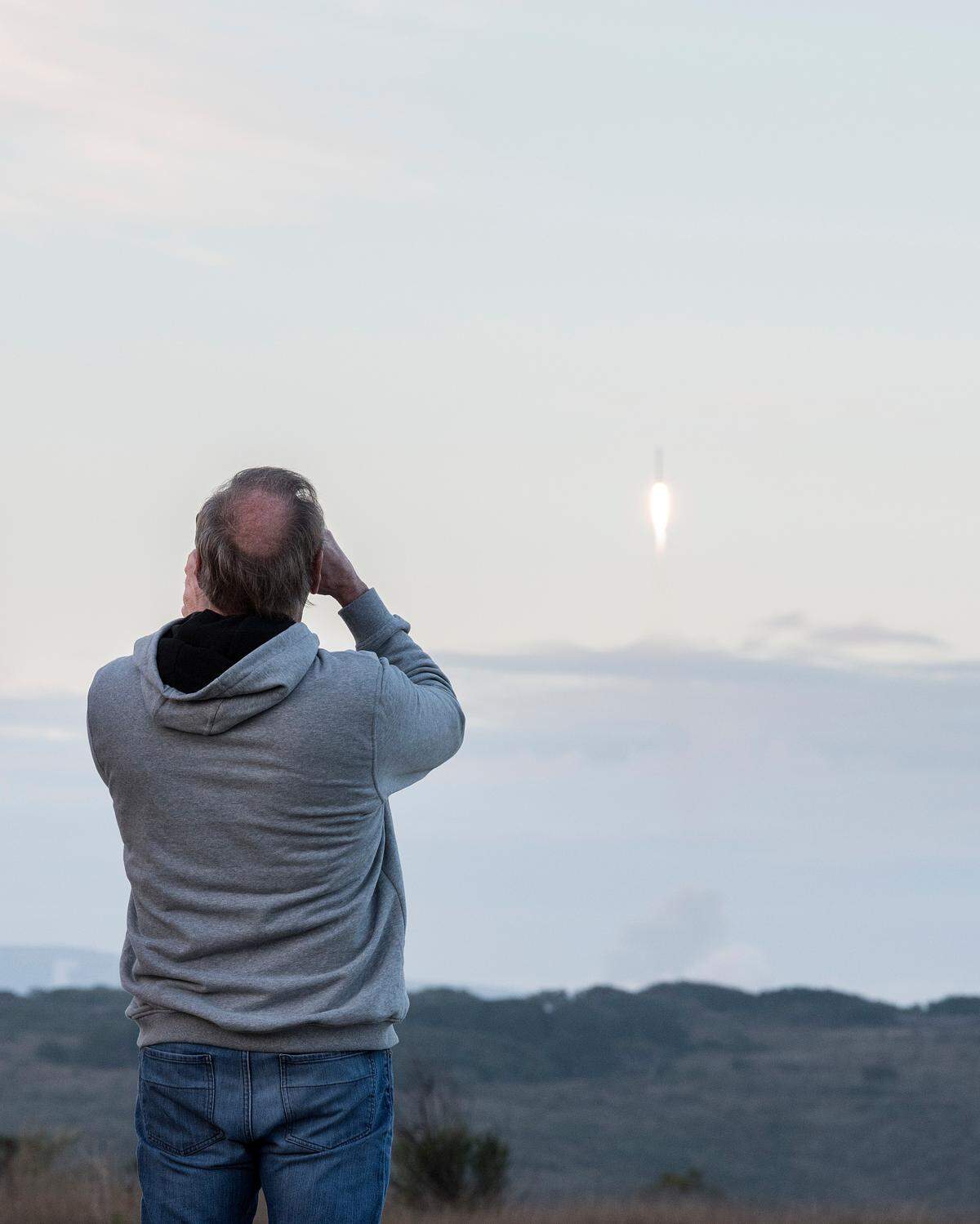 A SpaceX Falcon 9 rocket, carrying the final Iridium mission this year, launches from Space Launch Complex-4E at Vandenberg Air Force Base, CA on Jan. 11, 2019 at 7:31 a.m. PST.