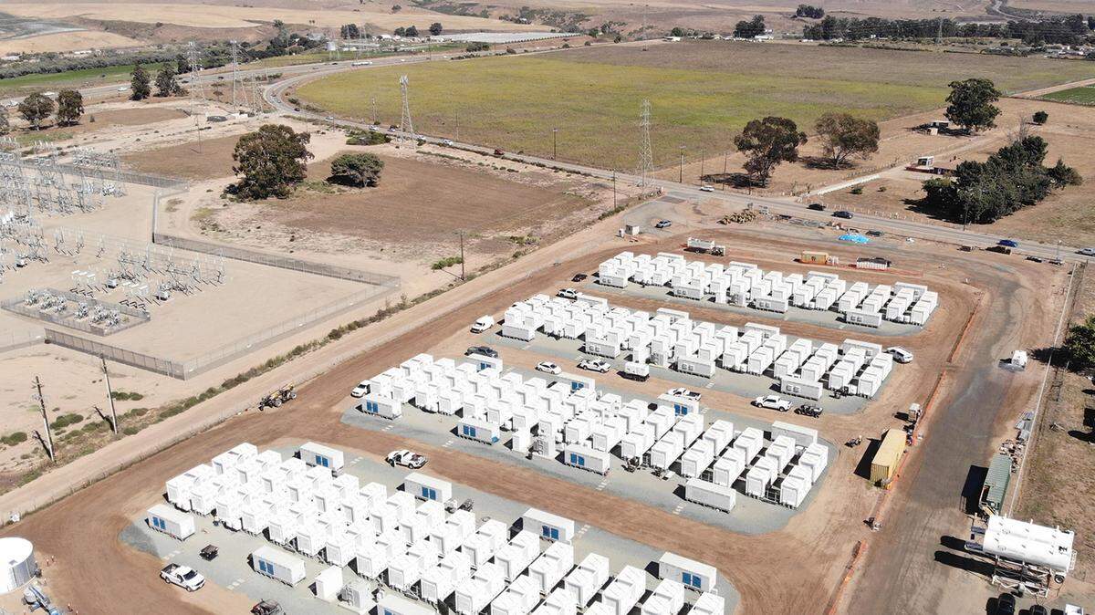 A battery storage facility at the southern end of San Luis Obispo County is nearing completion. Following Moss Landing fire, some Nipomo residents are asking the county to put it on pause.