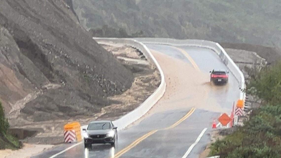 Rockslides block Highway 1 to Big Sur during storm