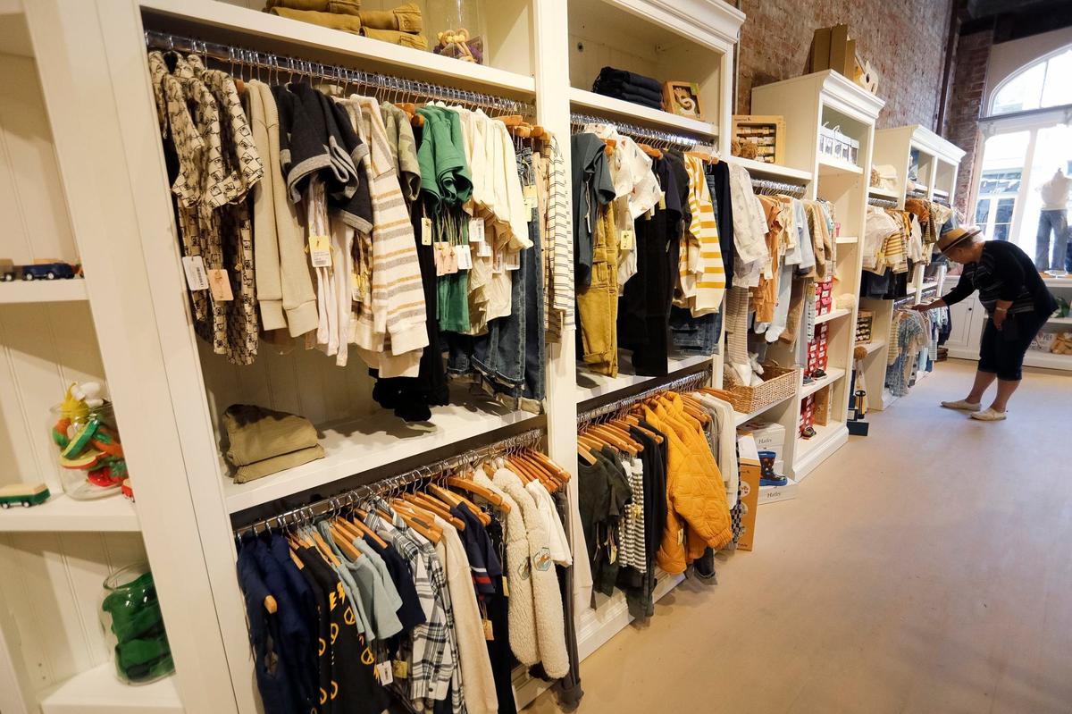 Children’s clothing boutique Sandbox Kids has opened at 844 Monterey St. The store offers a wide array of high-quality children’s clothing and accessories.