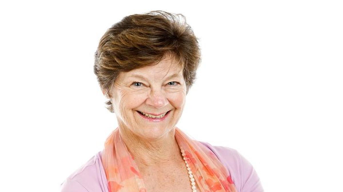 Linda Lewis Griffith