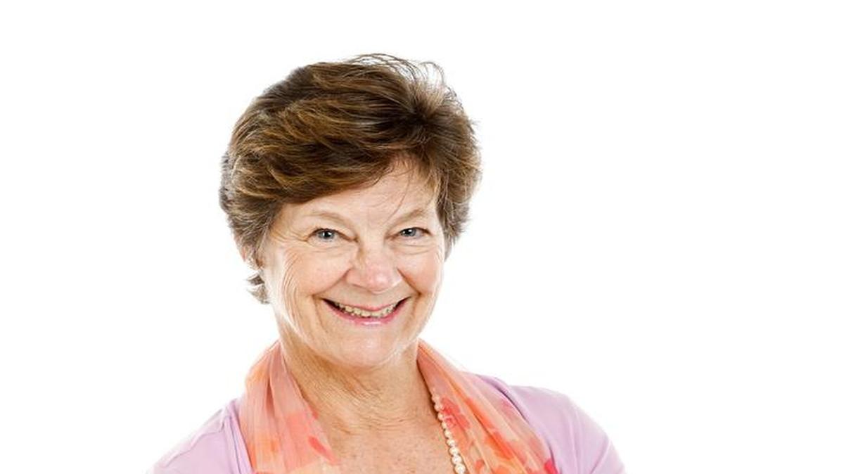 Linda Lewis Griffith