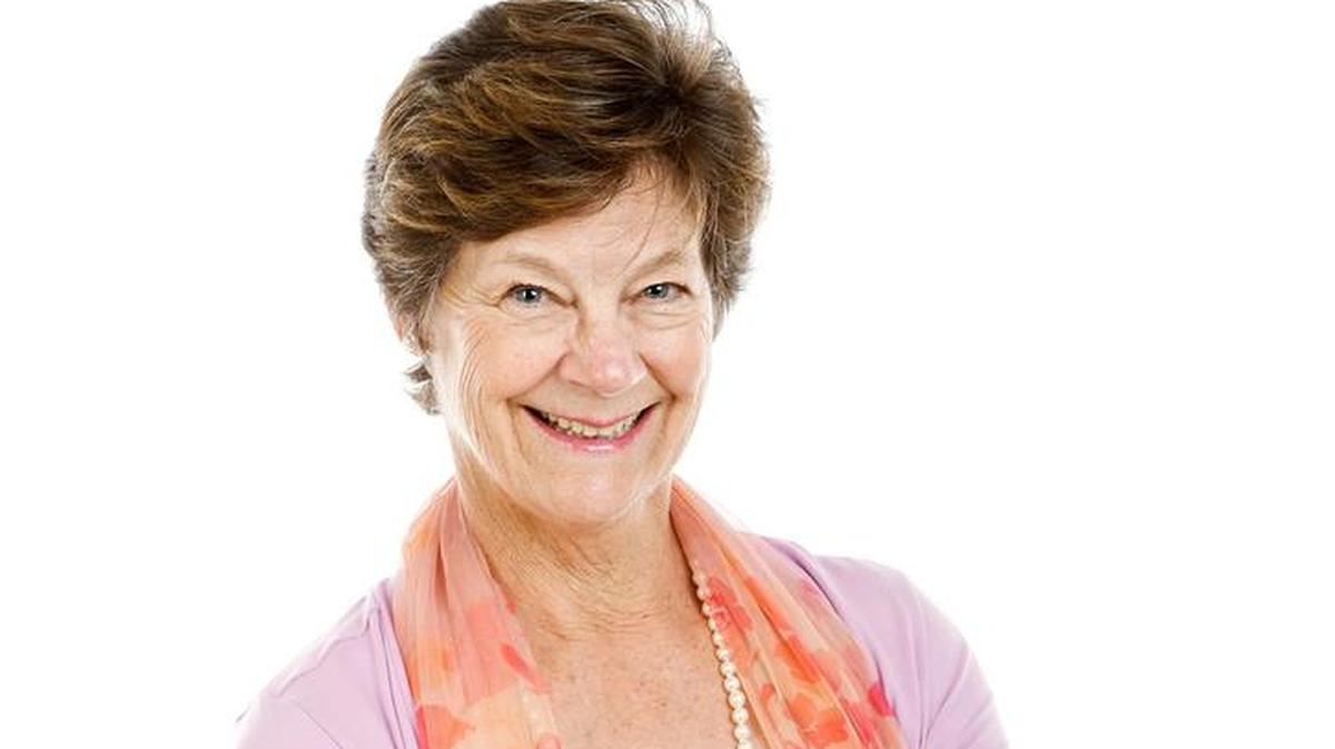 Linda Lewis Griffith.